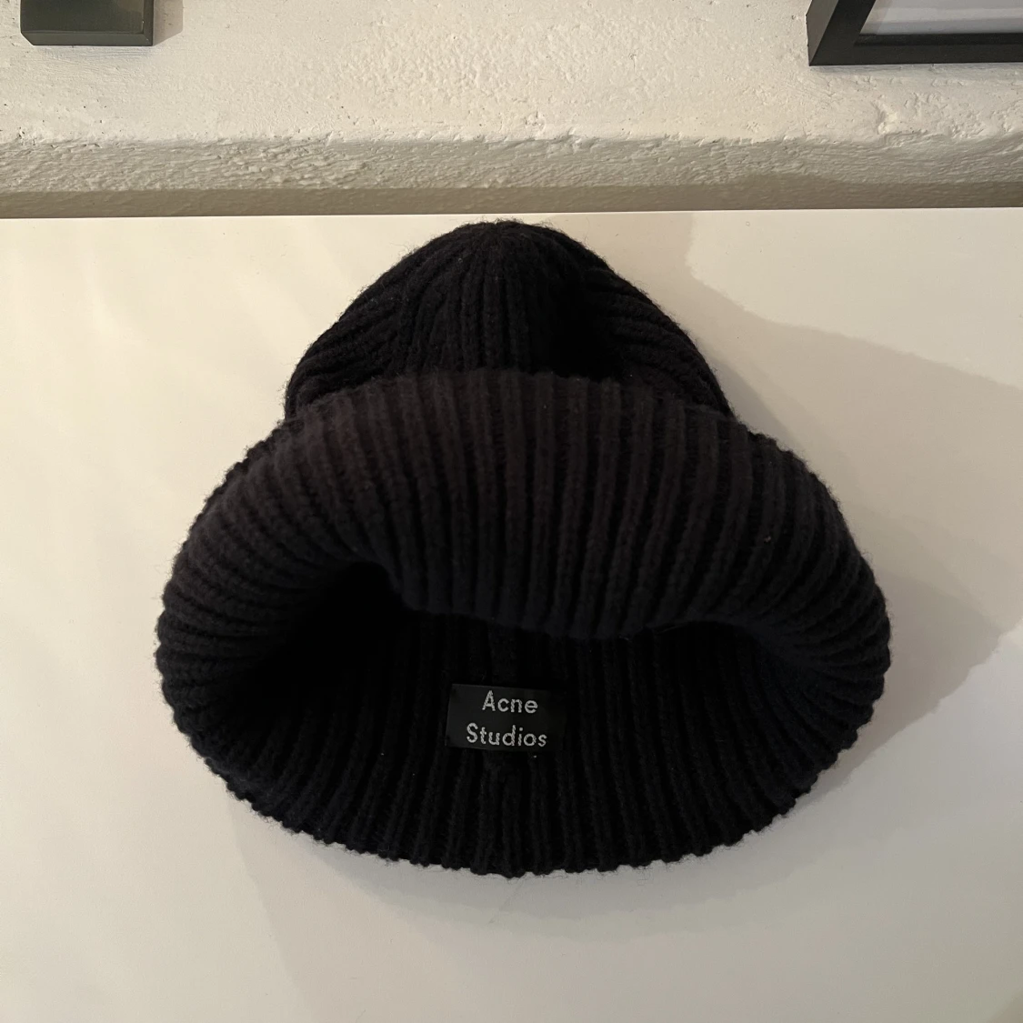 Svart Acne mössa - 90