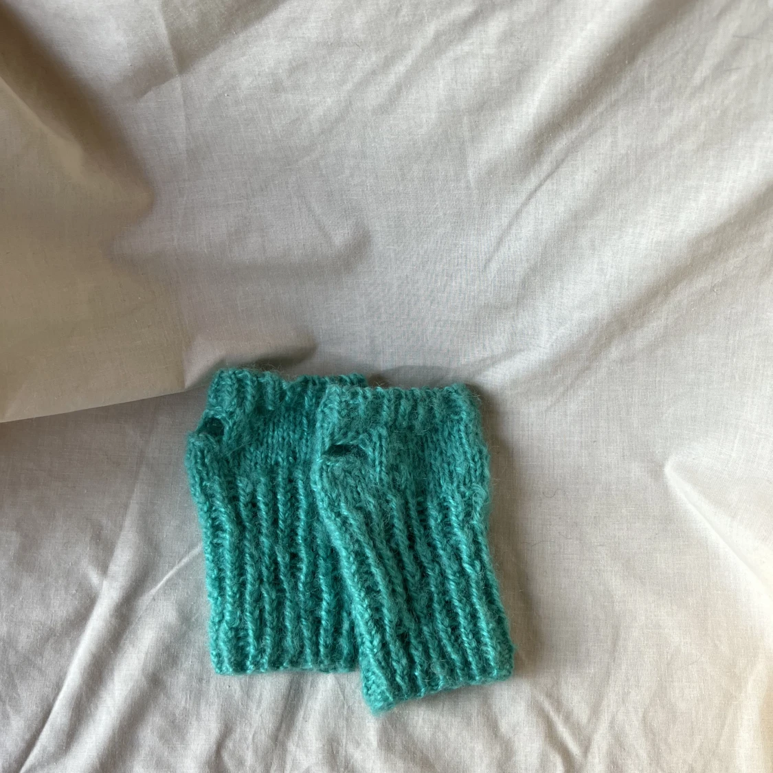 Handstickade vantar - 90