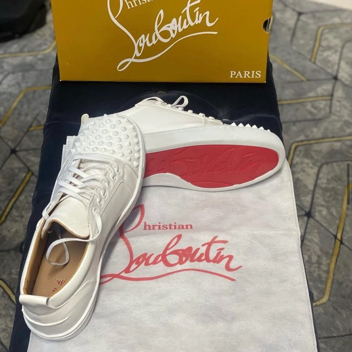 Christian Louboutin  - 91