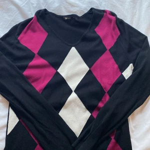 Flash Cardigan - Tjocktröja från Flash. Bra kvalitet och skick. Knappt använd och är skön.