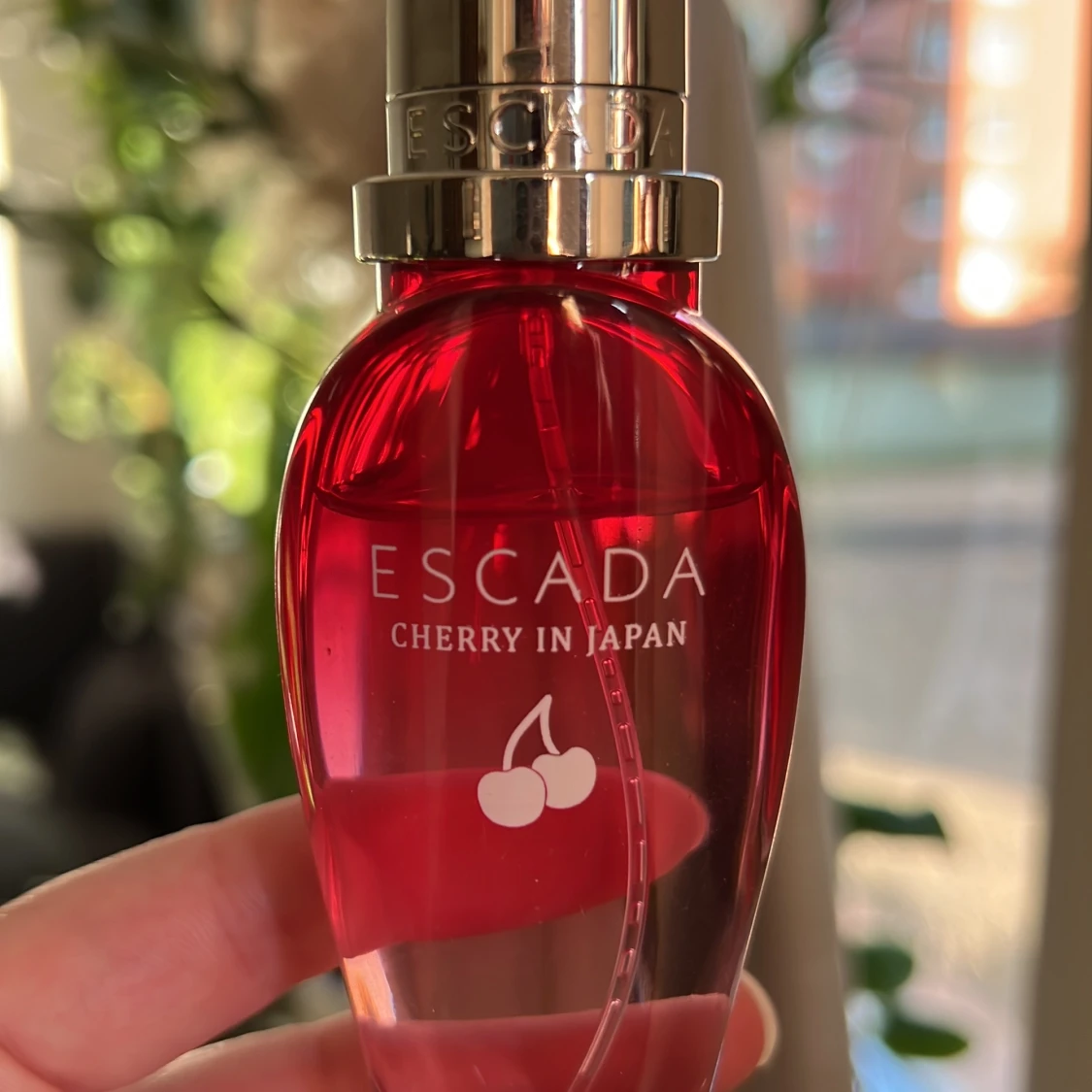 escada cherry in japan 30ml - 90