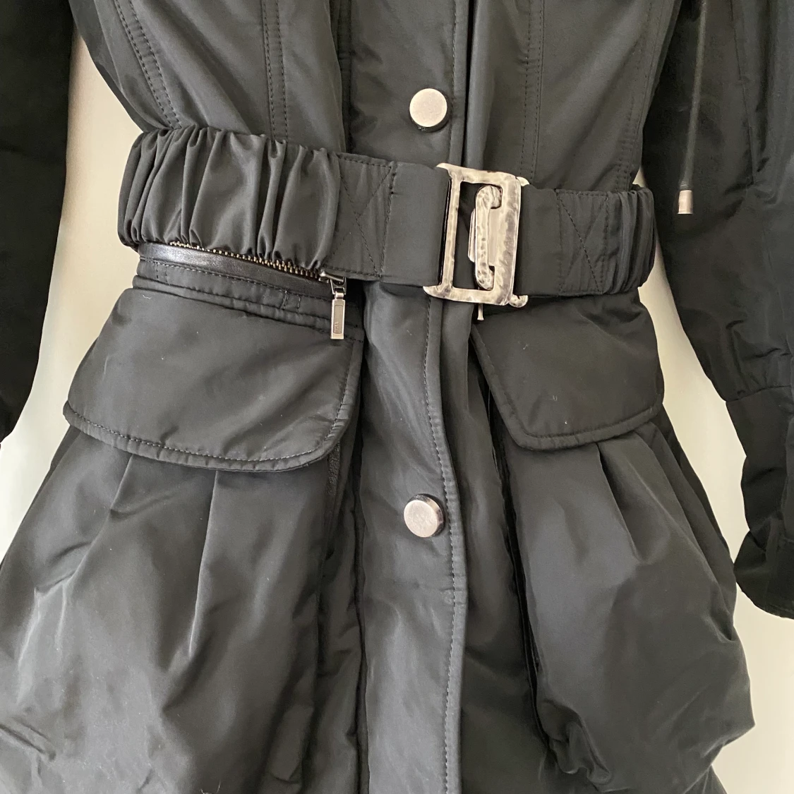 Svart äkta päls kappa, storlek 34 - 90