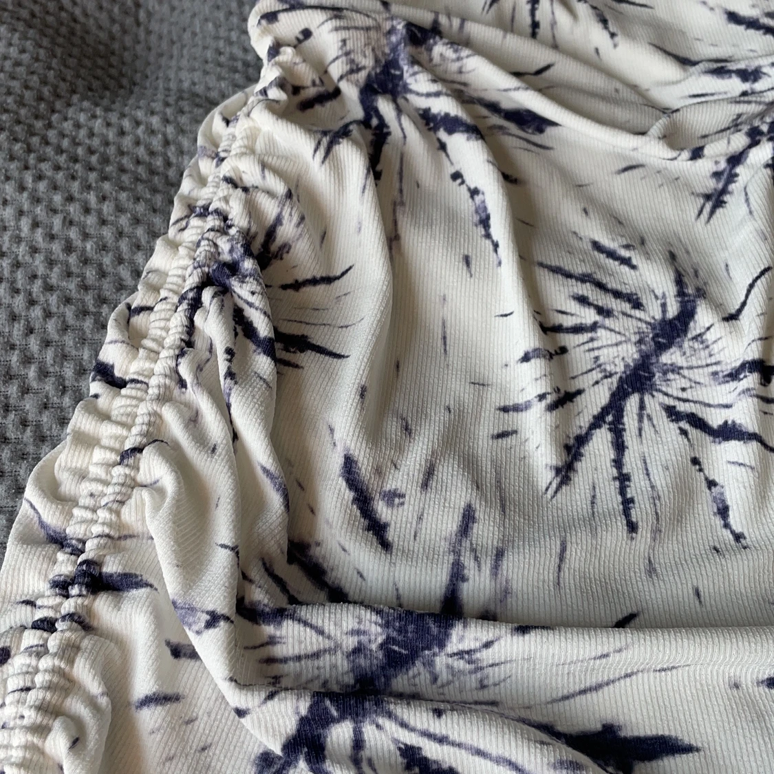 Hm klänning 100kr - 90