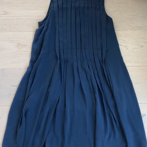 Blue Zara dress - Beautiful airy summer dress in excellent condition. Worn by Kate Middleton.