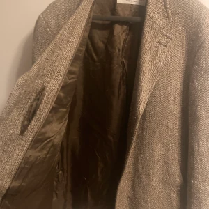 RETRO DOLCE & GABBANA JACKA/KAPPA/ROCK  - En äkta retro Dolce & Gabbana jacka i fint skick, väl bevarad i flera år, innan det är den knappt använd! 