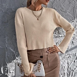 Beige långärmad tröja  - En väldigt snygg, beige och mjuk tröja från shein. Aldrig använd då den var för liten.