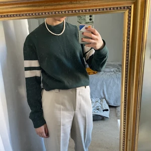 Stickad grön tröja - Från herravdelningen 