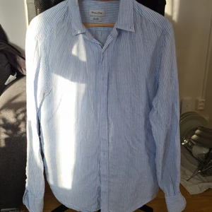 Linneskjorta strl M - Massimo dutti