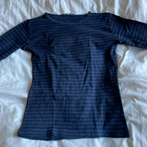 Brandy lång ärmad  - Sparsamt använd, äkta brandy. Den var lite för stor för mig men jag skulle säga att den är S men kan oxå passa M nypris 180kr