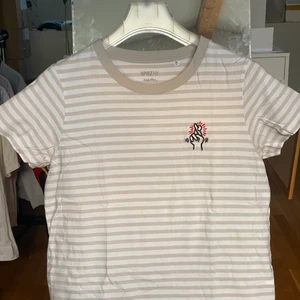 T-shirt  - 100% cotton, mjuk 