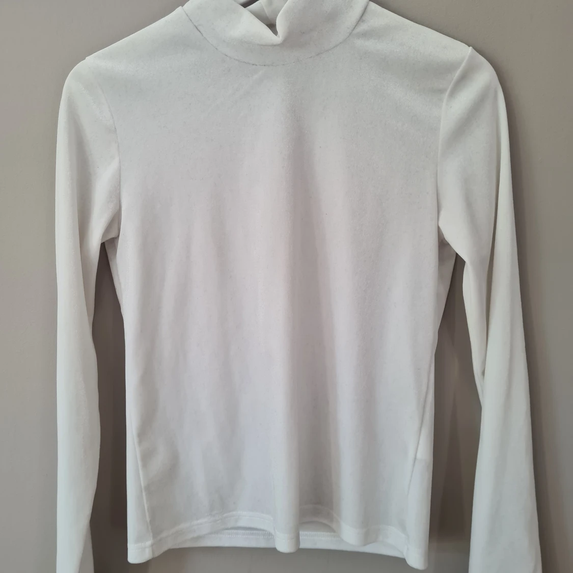 Vit polotröja