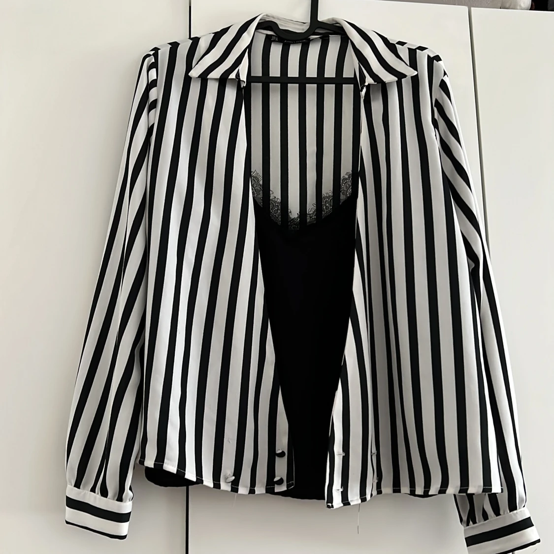 Skjortblus från zara  - 90