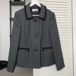 Vårjacka - Sååå himla fin vårjacka!!