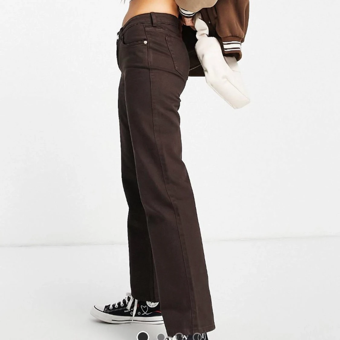 Bruna lågmidjade jeans  - 91