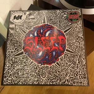 Sleeps Holy Mountain - Säljer denna klassiker då jag redan har en. Sleeps Holy Mountain. Riktigt härlig stoner/ doom metal platta från 1992