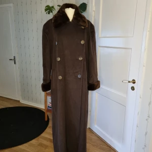 Vintage Wool Coat - Otrolig vintage kappa i angora, kashmir och ull. Fint skick.