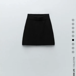 Kjol Zara - Svart stickad minikjol från Zara. Använd ett fåtal gånger så i bra skick. Kan skicka fler bilder💞