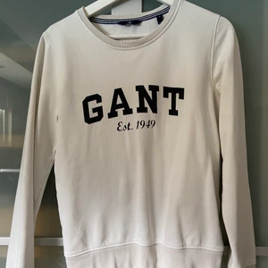 Gant tröja  - En vit gant tröja 