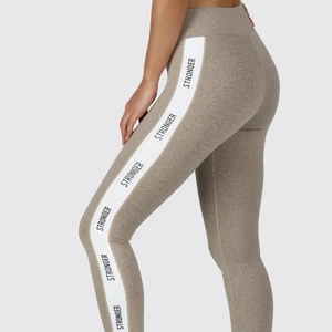 Träningsbyxor från Stronger, storlek XS - Stronger tights, storlek XS, använda fåtal gånger, säljer pga att de har blivit för små, pris 140kr + frakt 