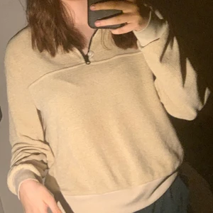 Na-kd tröja - Typ aldieg använd inte min stil