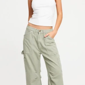 Cargobyxor/Lioness  - Light green cargopants