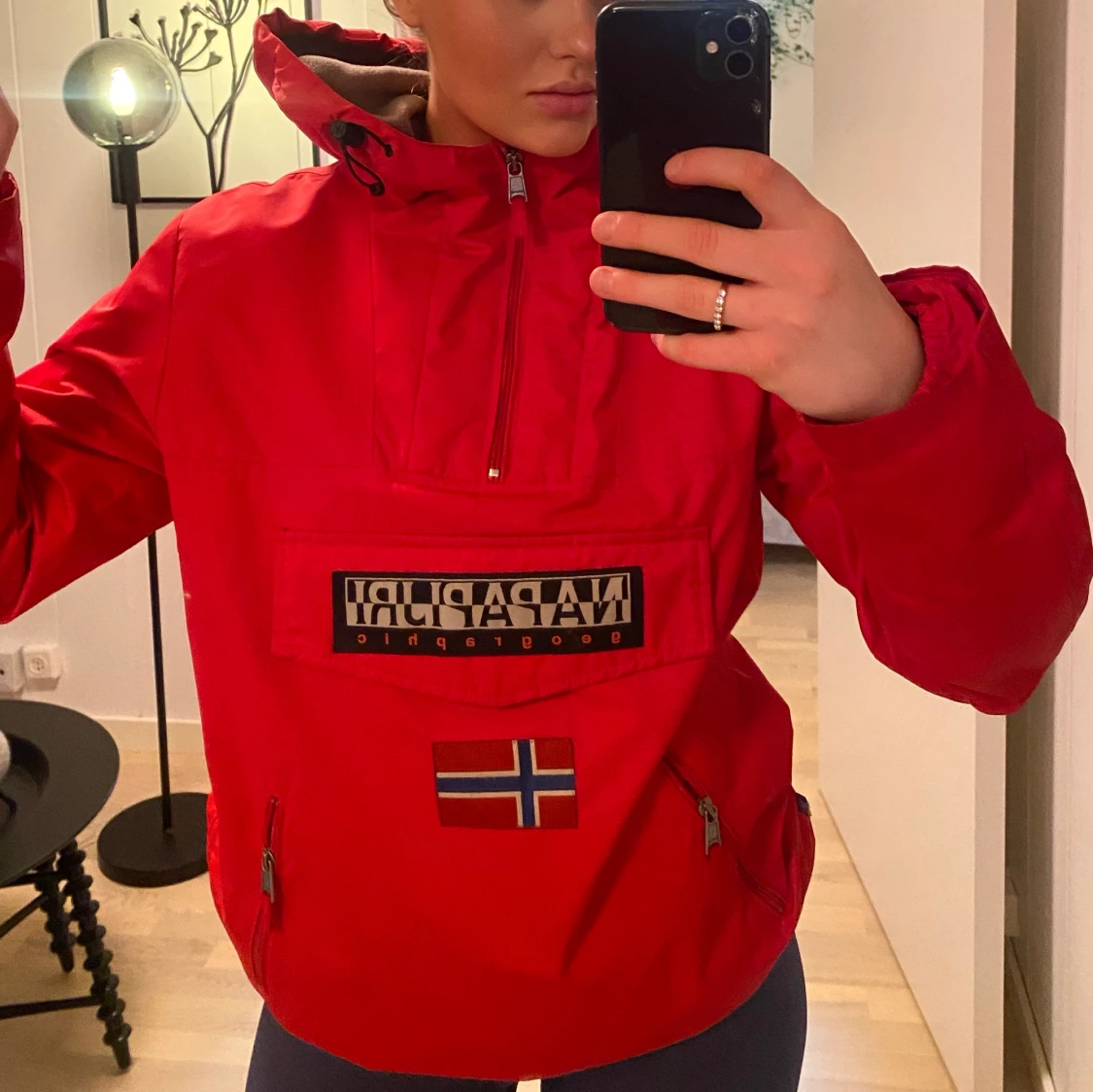 Röd Napapijri jacka - 91