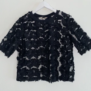 Topp - Supergullig topp! Storlek 36🥰💞