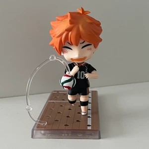 Hinata Nendoroid - Hinata nendoroid (mest troligen en dupe) från Haikyuu!! Flera olika delar som andra ansikten, armar och ben finns. Kan skicka mer bilder vid intresse. 150kr+ frakt på 63kr med postnord. Pris kan diskuteras! 💖