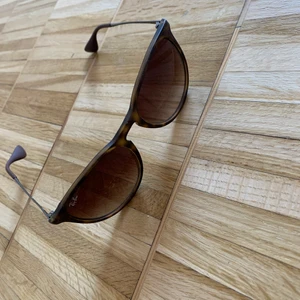 Ray Ban solglasögon Erika - Solglasögon