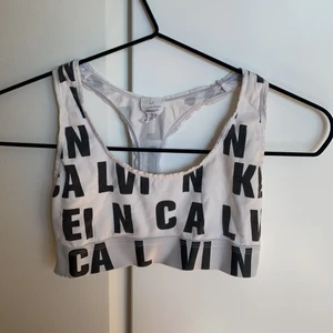 Calvin Kline topp  - Betala bara för frakt. Väger om du är intresserad