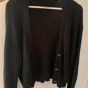 Virkad svart kofta - Virkad svart kofta 💕