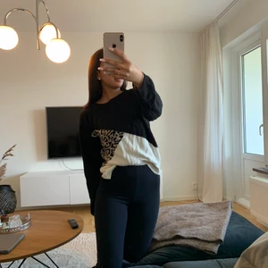 Mönstrad stickad tröja - Stickad tröja med mönster. Jätte fin o skön