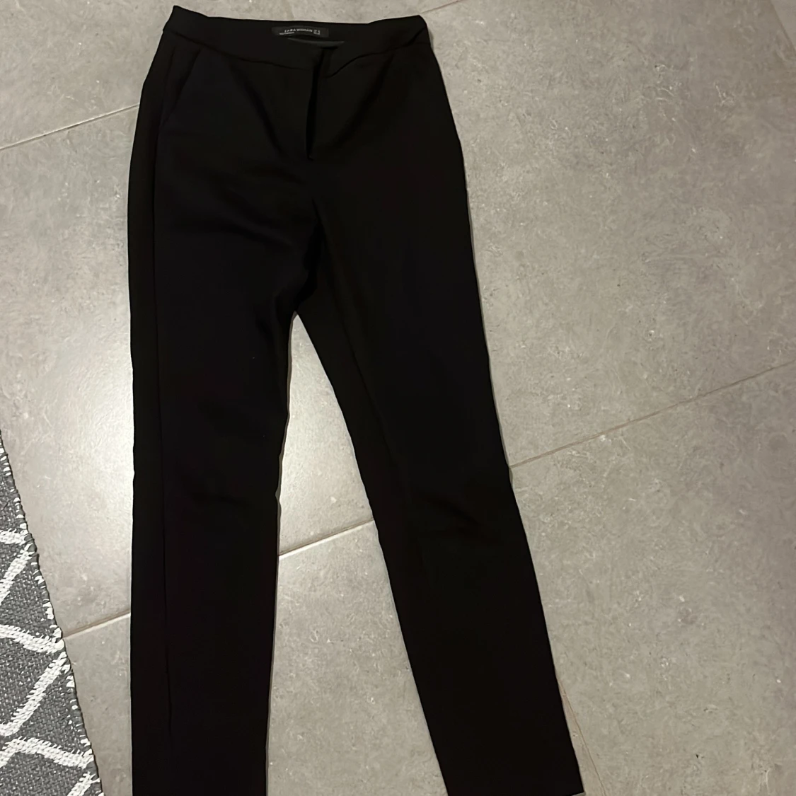 Kostymbyxor Zara Women