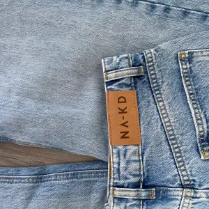 Superfina oanvänd na-kd jeans i storlek 34💗💗