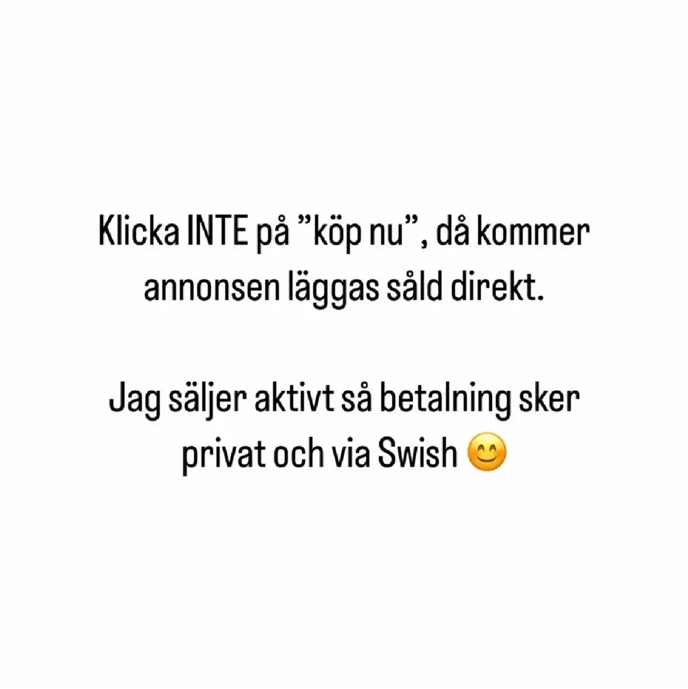 Egendesignade klistermärken som är perfekt att sätta på mobilen, datorn, böcker mm. 8 kronor styck, 5 för 35 eller 10 för 65 kronor. Frakten tillkommer på ENDAST 15 kronor. Runt 4 cm stora. 💜💖. Accessoarer.