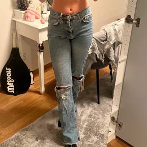 Slutna jeans ifrån slutsåld modell 🤍
