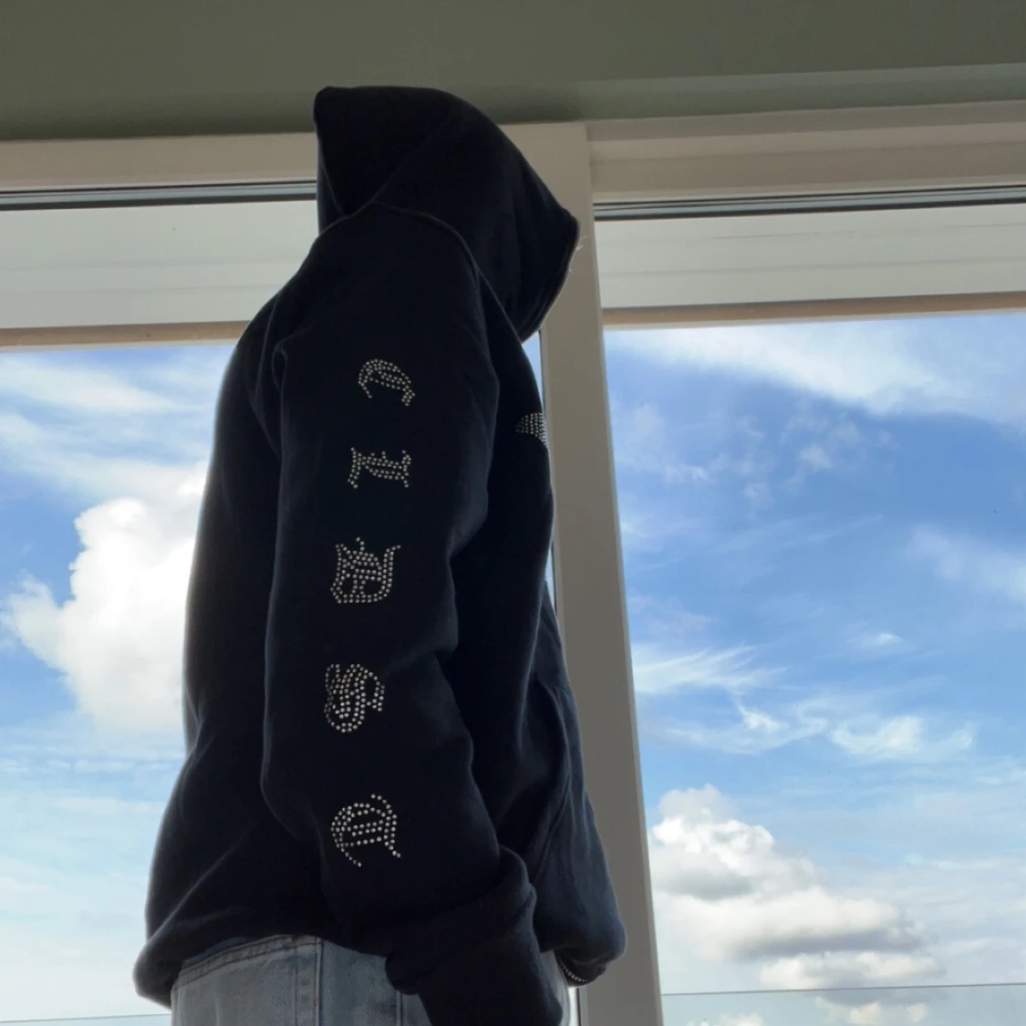 Rhine stone zip-up hoddie - 90