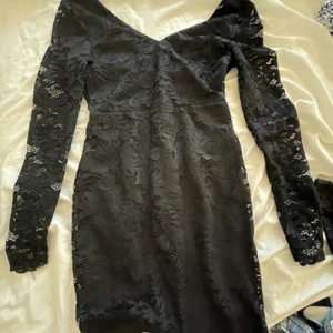 Klänning  - Aldrig använt