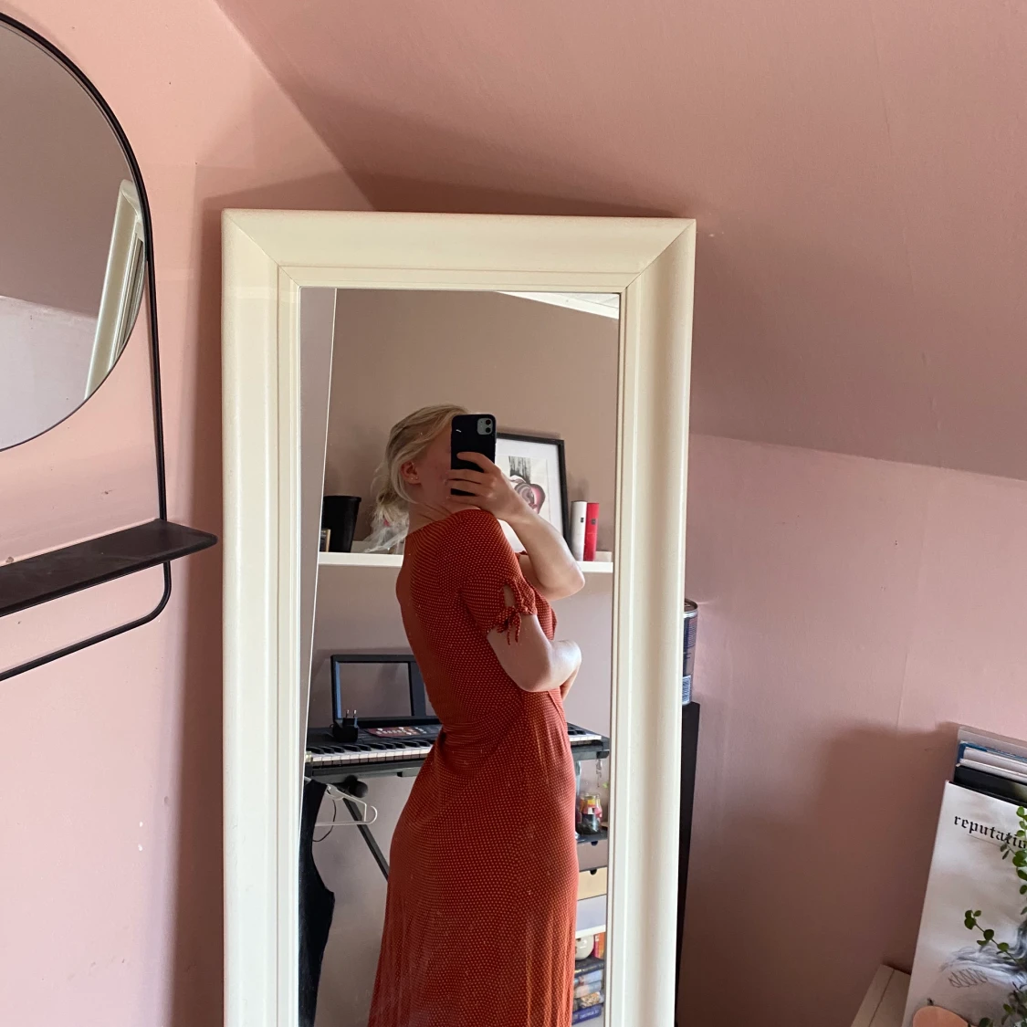 Röd sommarklänning  - 90