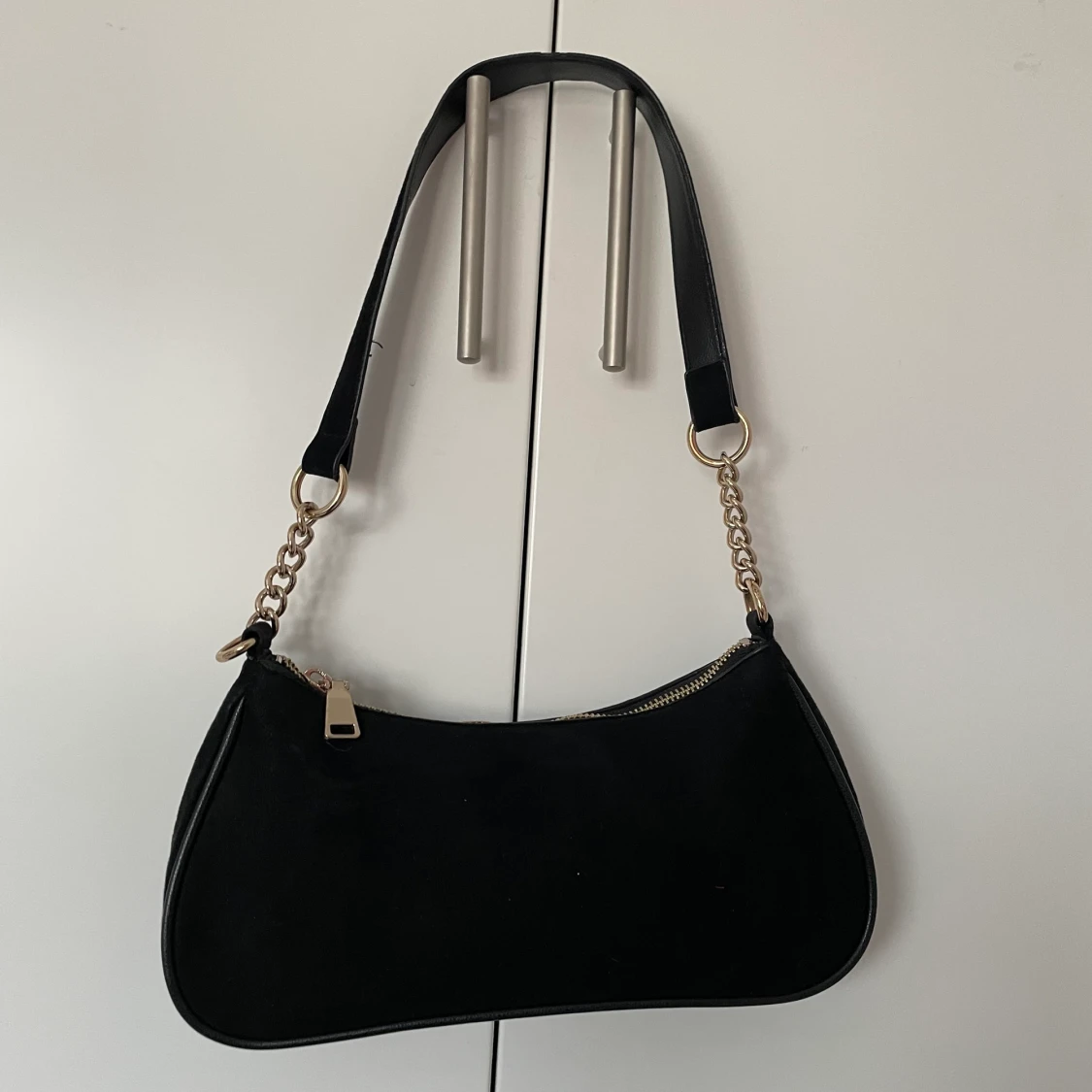 Svart väska  - 90