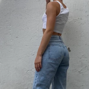 Jeans Venderbys - Funderar på att sälja mina jeans från Venderbys då de inte kommer till så mycket användning längre. De sitter dock som en SMÄCK!! Jag är 163cm💕💕