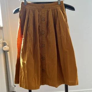 kjol - Kjol köpt i Barcelona.