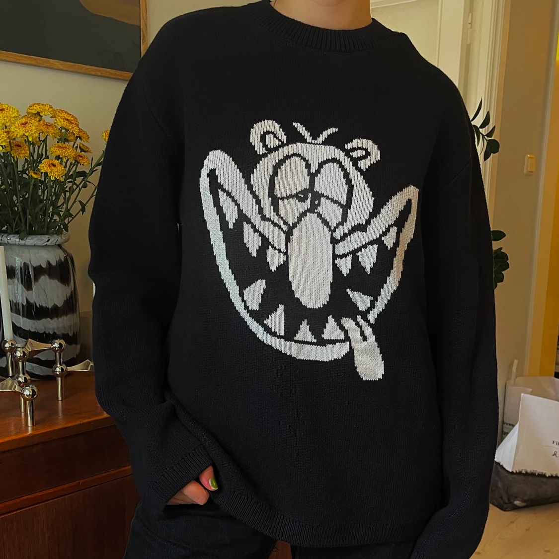 Häftig stickad tröja!!