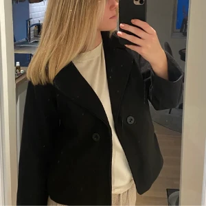 Kappa - Säljer denna kappa, helt oanvänd 