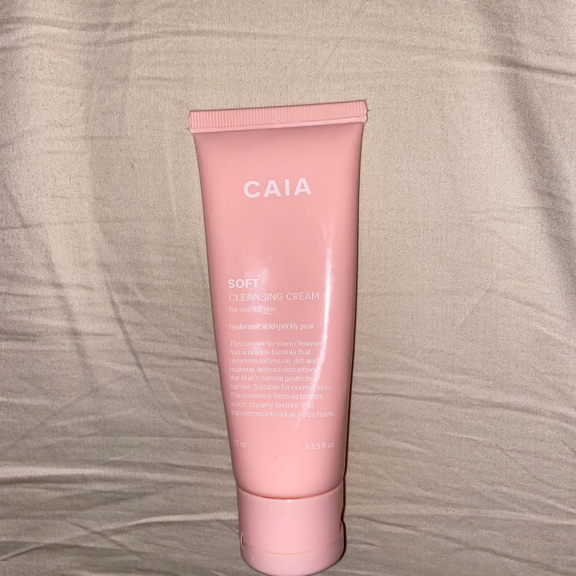 Caia ~ soft cleansing cream