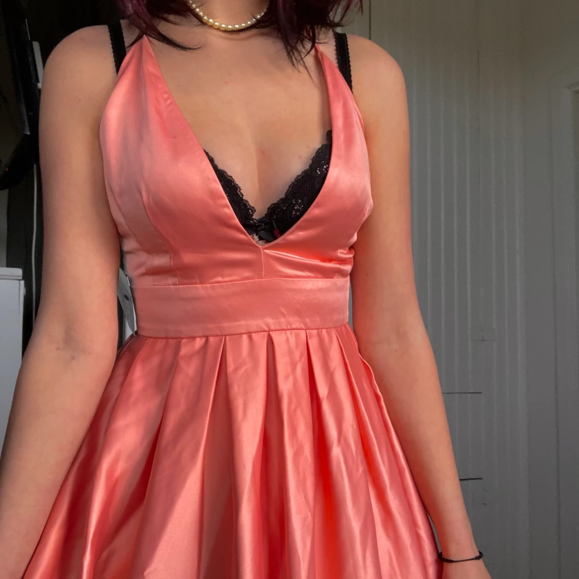 Rosa oanvänd balklänning Nelly 