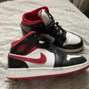 Jordan 1  - Säljer mina Jordan 1 som är sparsam använt