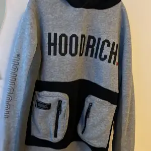 Hoodrich tröja använd några gånger pris diskuteras 