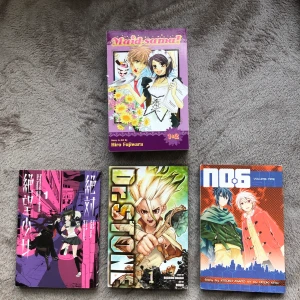 Säljer manga böker på engelska - 1&2 volymen av Maid-sama: 200kr 1 volymen av Ultra despair girls: 70kr 1 volymen av Dr.stone: 50kr 9 volymen av No.6: 70 !