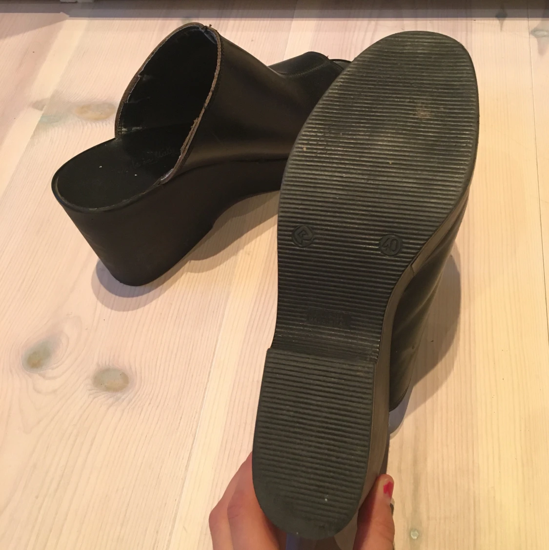 Svarta platåskor - 91